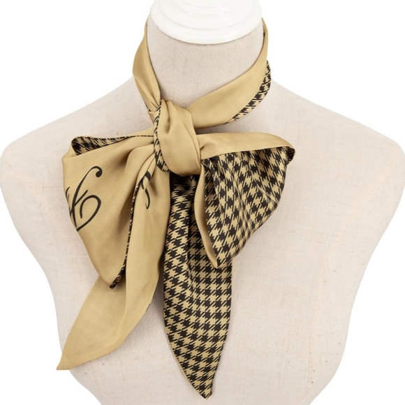 Boutique Item Accessories - Women's scarf